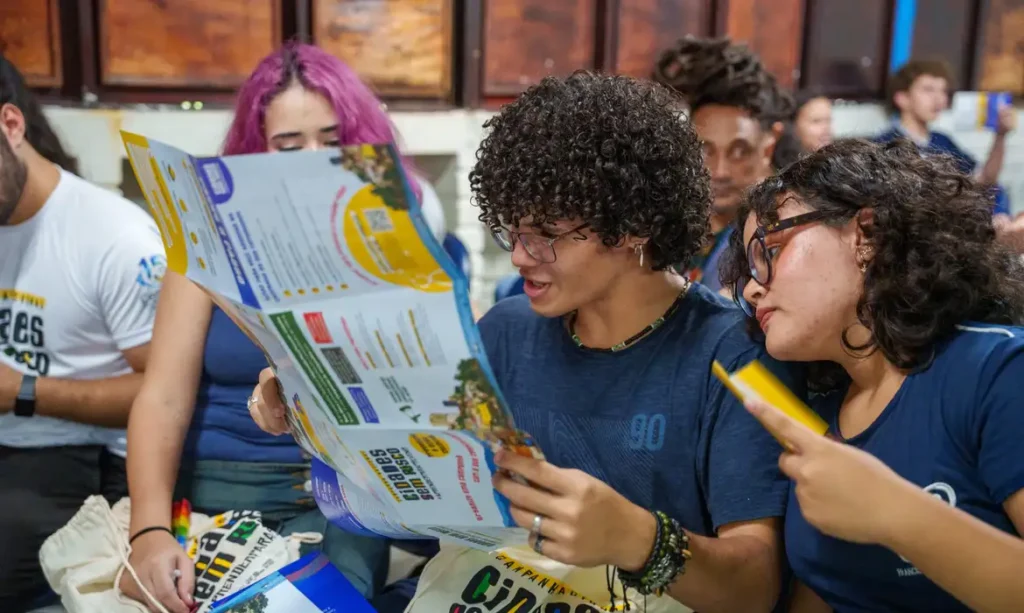 desafios socioambientais e eventos extremos. “A iniciativa estimula o desenvolvi