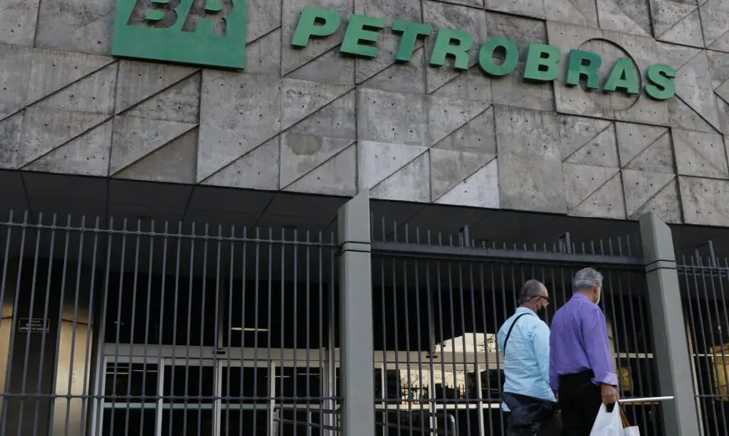 dia (MMboed), O número é 3,7% superior ao quarto trimestre de 2025 e 16,1% acima