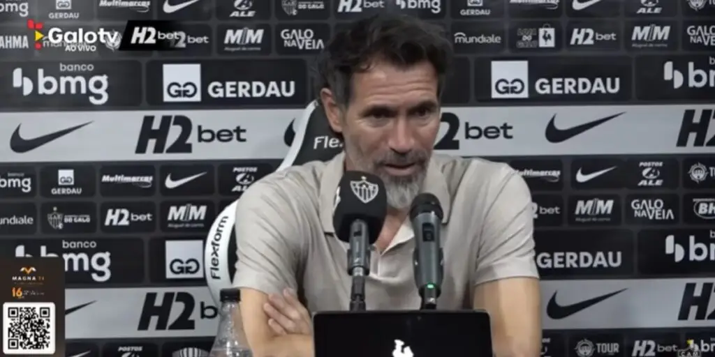 Eduardo Domínguez pede e Atlético-MG vai oficializar compra de zagueiro