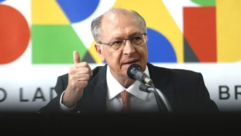 Geraldo Alckmin assume agenda de Lula em inauguração de ferrovia no Mato Grosso