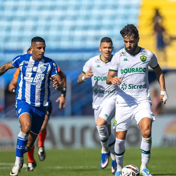 Cuiabá tropeça diante do Avaí e adia planos de ascensão na Série B