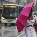 Chuva no Rio de Janeiro força cancelamento de show em evento da seleção brasileira