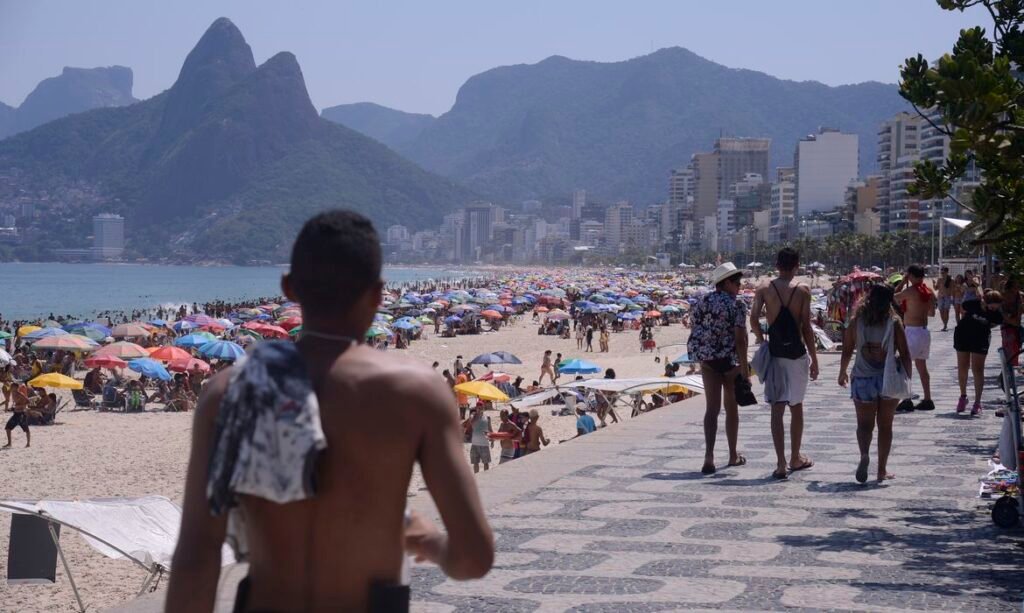 CNDH contesta Programa Tolerância Zero e aponta violações de direitos na orla do Rio