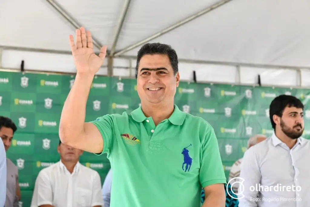 Emanuel Pinheiro oficializa pré-candidatura ao governo e defende debate interno no PSD