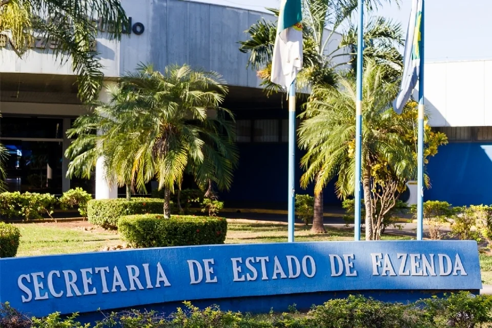 Justiça trava concurso da Sefaz-mt e ordena prioridade a candidatos aprovados em 2001