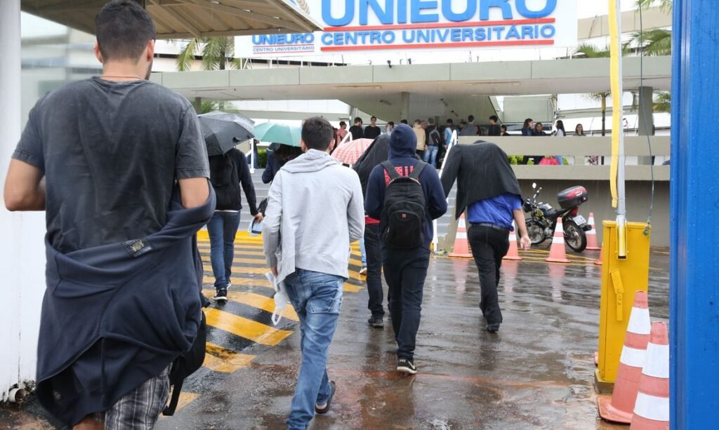 Fies 2026 encerra hoje prazo para inscrições do segundo semestre