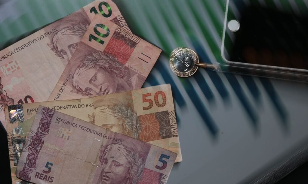 Atividade econômica brasileira registra leve alta de 0,1% em maio