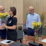 Otaviano Pivetta homenageia Laice Souza por cinco anos na gestão da Secom-mt