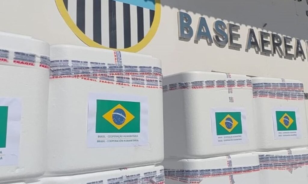 Brasil doa 690 mil vacinas e insumos à Venezuela após terremotos fatais