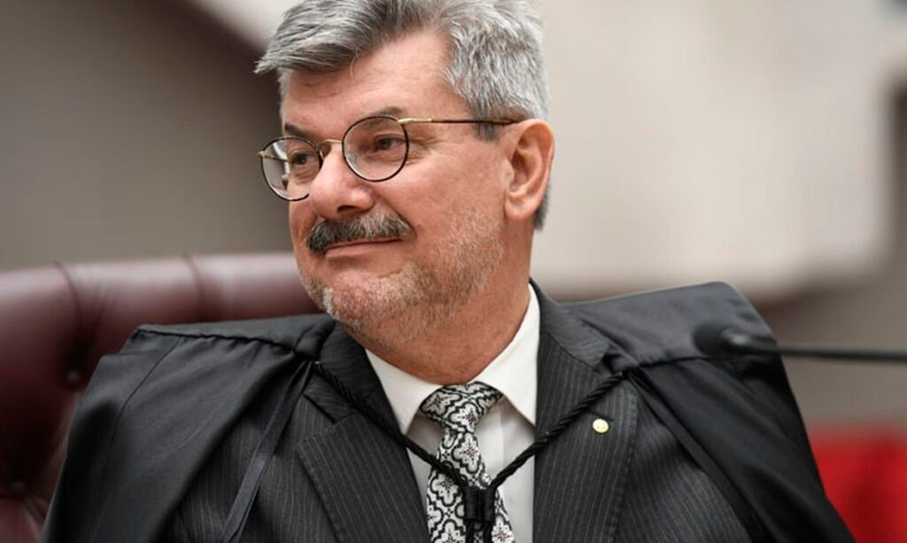 STF autoriza apuração contra ministro Marco Buzzi por suspeita de venda de sentenças no STJ