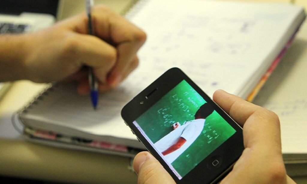 Educação a distância passa por consulta pública para novo marco regulatório no Brasil