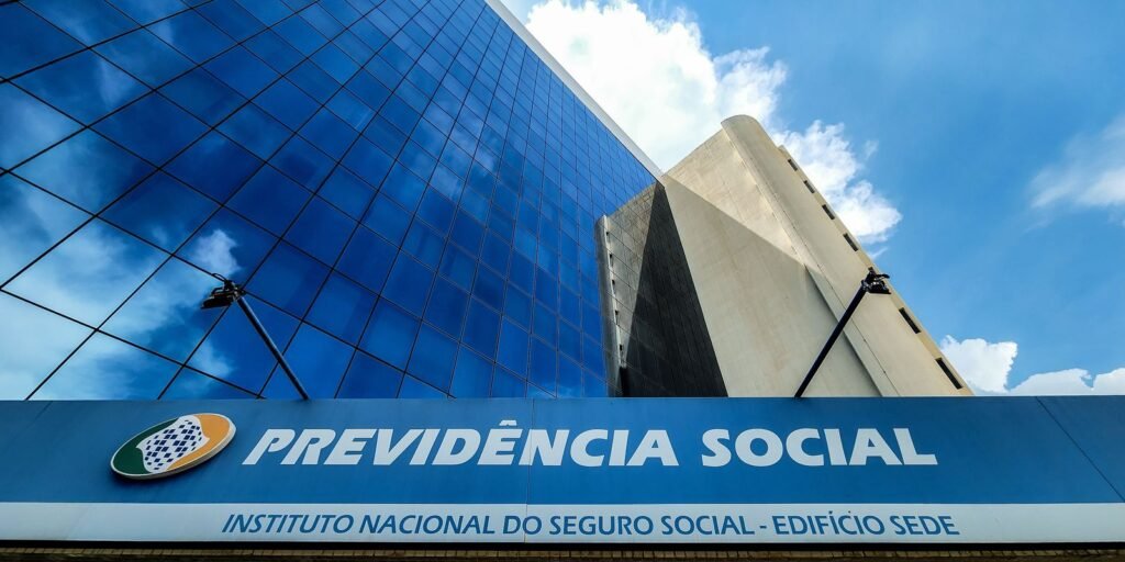 INSS dispensa carência para 18 condições de saúde em benefícios previdenciários