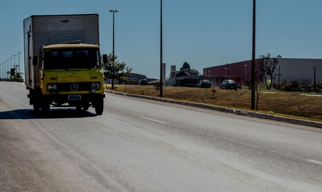 Nova lei do frete torna permanente o controle sobre o transporte rodoviário