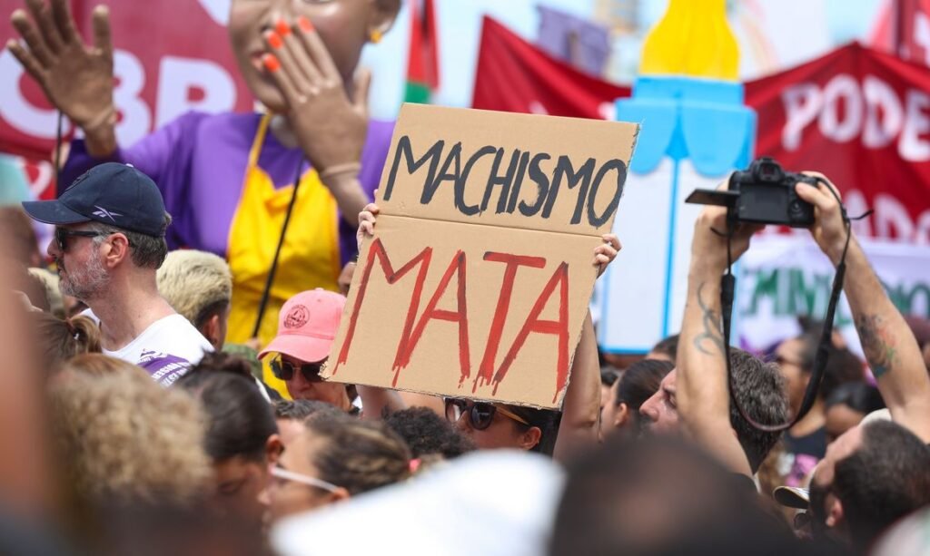 Sobrecarga doméstica e dependência mantêm mulheres em ciclos de violência